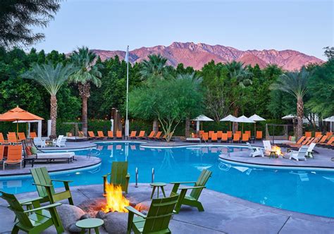 Best Hotel & Resort in Palm Springs .